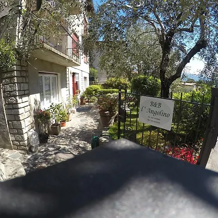 L'angolino Bed and Breakfast