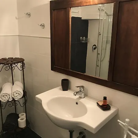 Bed & Breakfast L'angolino Gardone Riviera